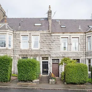 2 Bedroom At Sensational Serviced - Clifton Road , Aberdeen United Kingdom