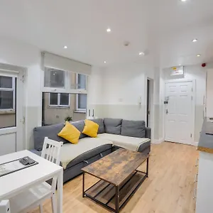 2 Bedroom For Up To 6 Nr Centre , Cardiff United Kingdom